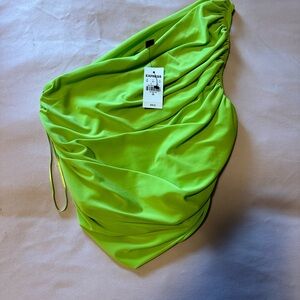 One shoulder crop top